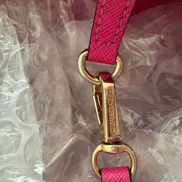 Michael Kors Jet Set Travel Leather Tote Fuschia Pink - Picture 4 of 14